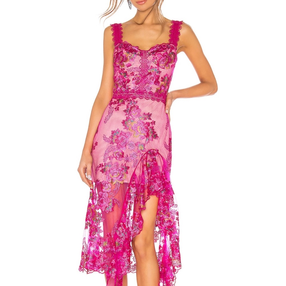 Revolve Pink Dress - regular 381$, worn once to a wedding, in perfect condition